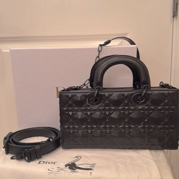 ❌SOLD❌Dior Lady D-Joy Black Cannage with Diamond Motif - Picture 3 of 5
